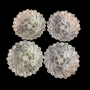 Vintage Indiana Glass “Wild Rose” Pattern Frosted Dessert Berry Bowls Set Of 4